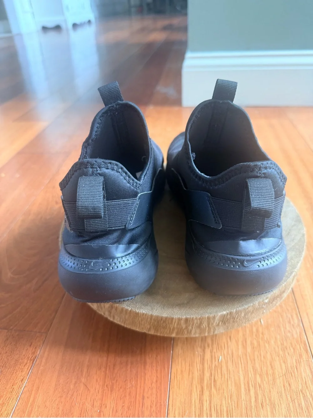 Nike Flex Runner 2 Kids Black Slip-On Sneakers Size 5Y NWOT